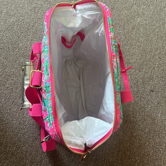 LILLY PULITZER BACKPACK COOLER BAG LIKE NEW - Picture 3 of 6